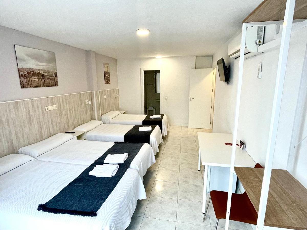 Pension Venecia Pinto Exterior photo