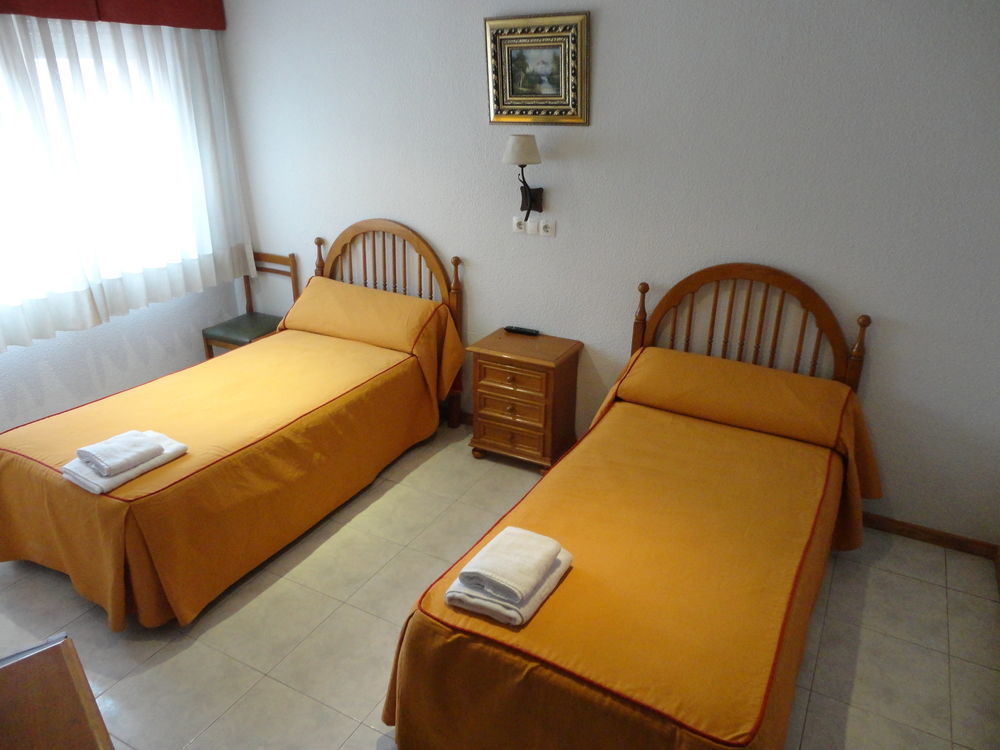 Pension Venecia Pinto Exterior photo