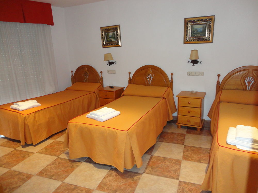 Pension Venecia Pinto Exterior photo