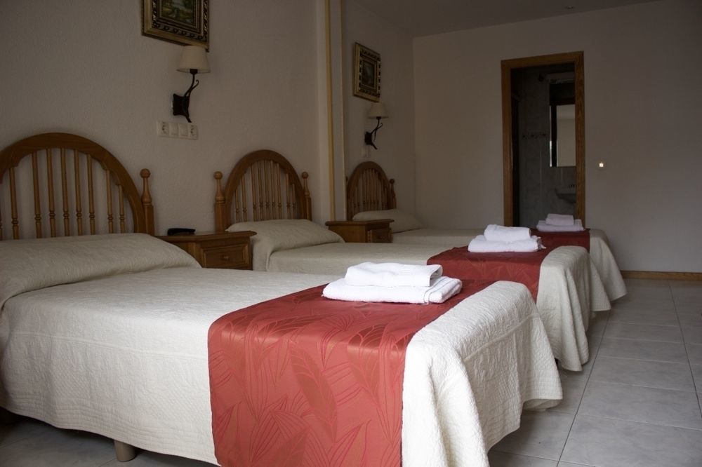 Pension Venecia Pinto Exterior photo