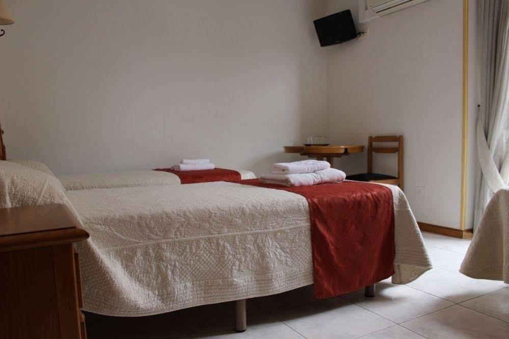 Pension Venecia Pinto Exterior photo